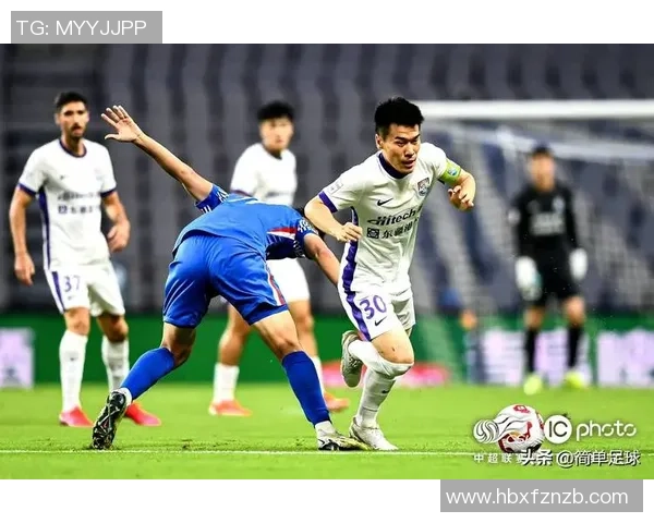 今晚恒大对阵申花期待精彩对决球迷热情高涨助威球队争取胜利