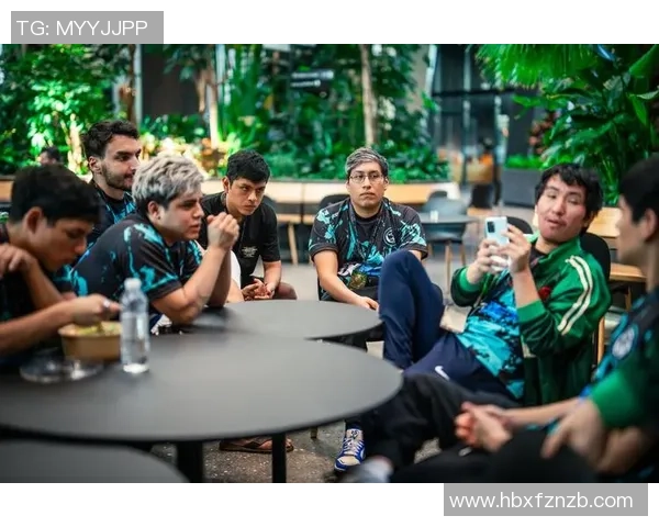 DOTA2战术解析:深入探讨FPX战队的盯防策略与执行技巧 DOTA2战术解析:深入探讨FPX战队的盯防策略与执行技巧